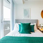 The Panoramic Urban Oasis